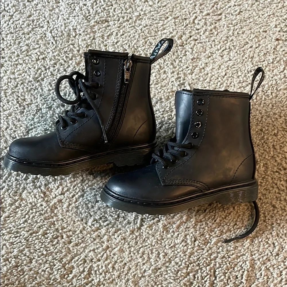 Dr. Martens Airwalk Leather Boots - Childs Size 11US